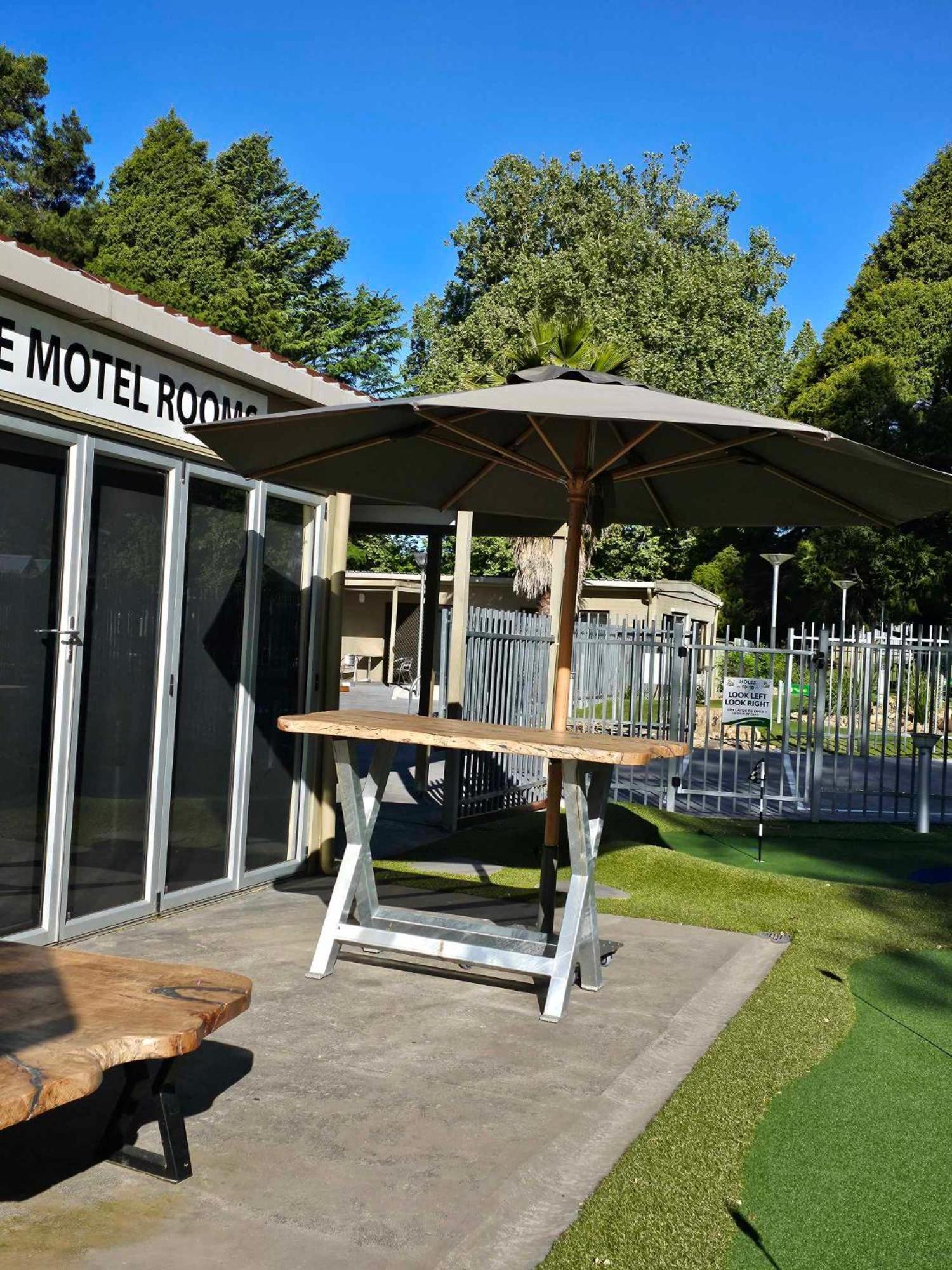 The Bright Motor Inn المظهر الخارجي الصورة