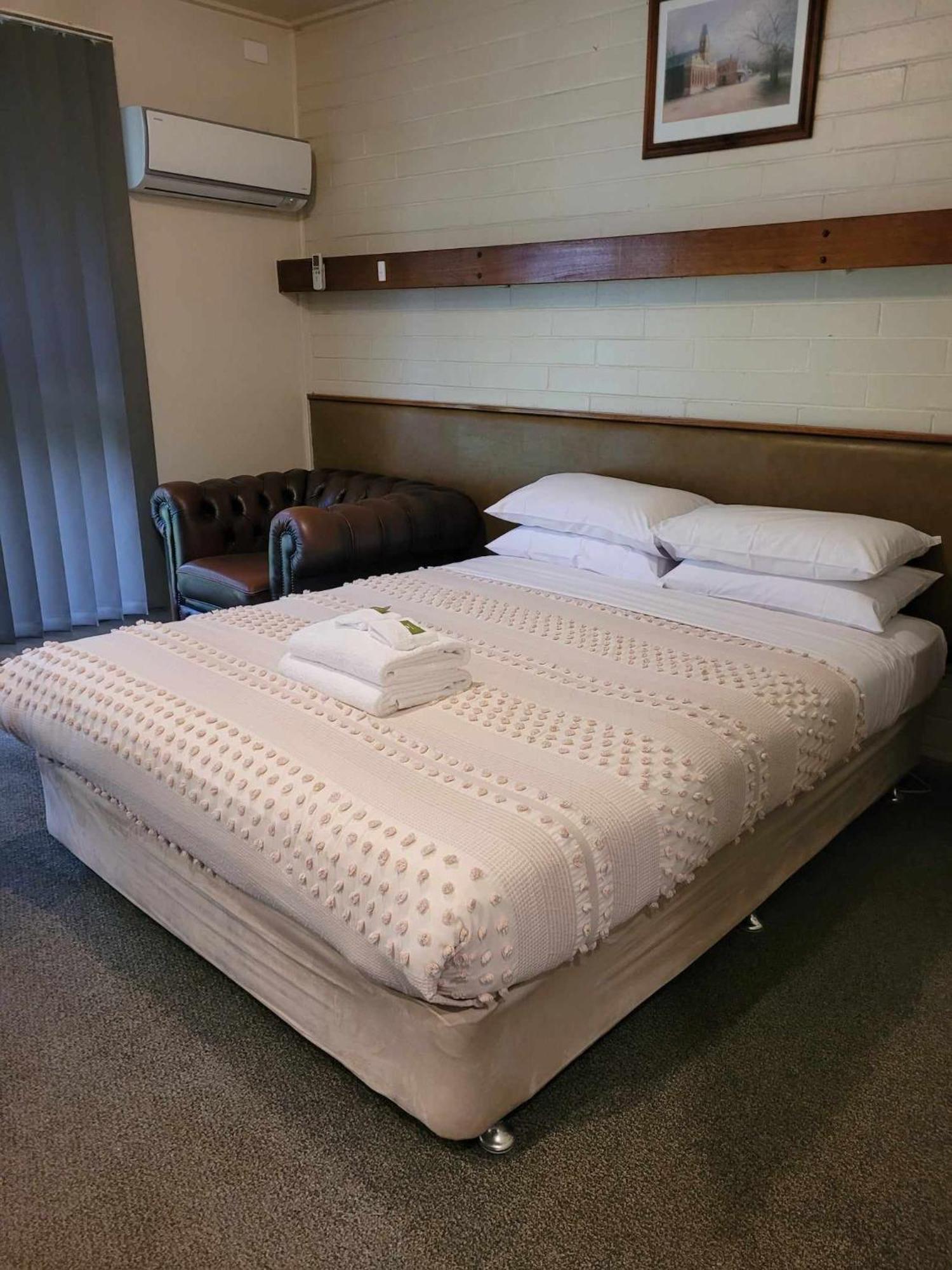 The Bright Motor Inn المظهر الخارجي الصورة